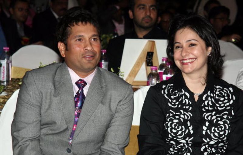 Here's how 20-year-old Sachin Tendulkar fell in love with 25-year-old ...